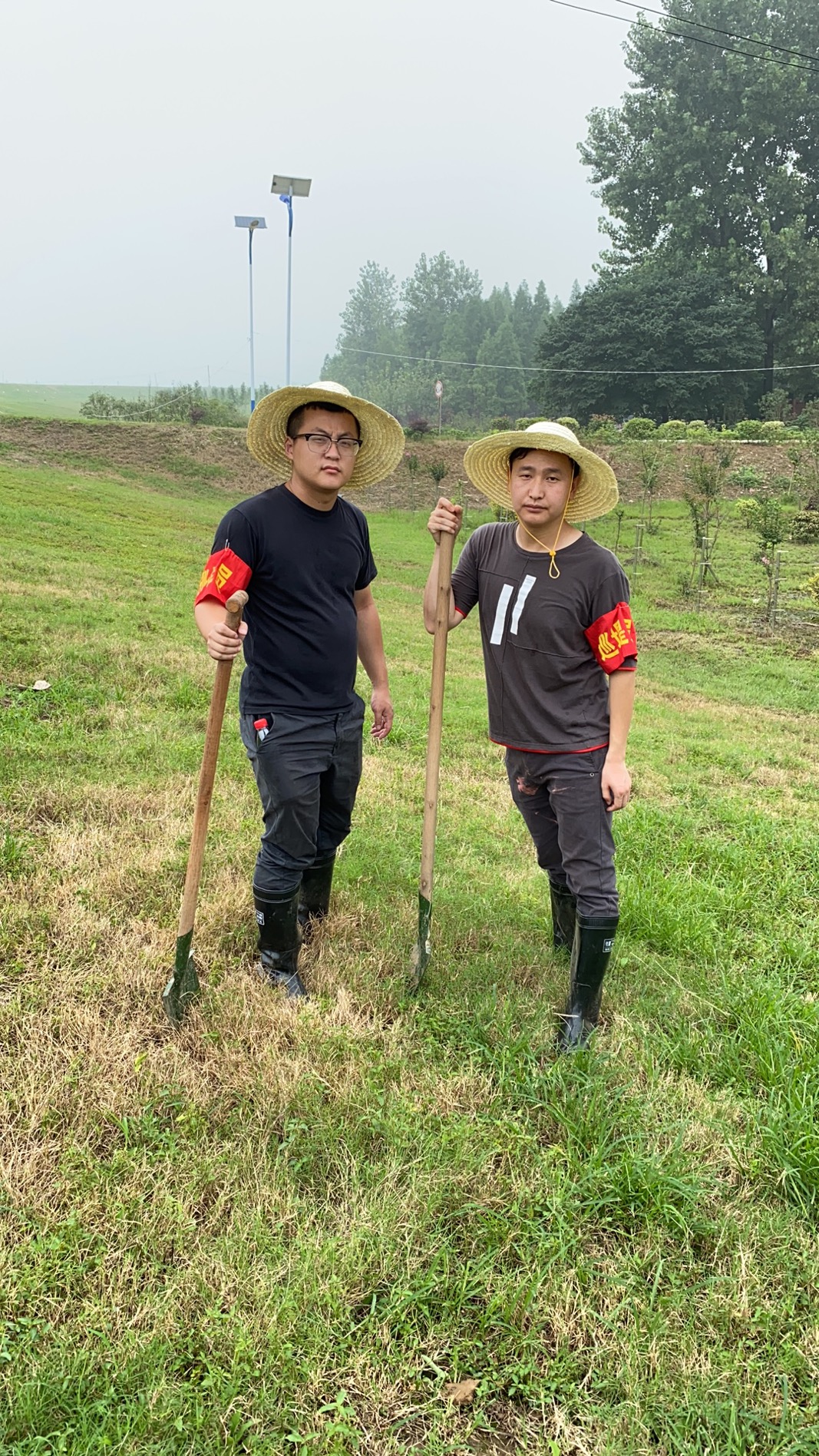 他們把青春的汗水揮灑在抗洪防汛一線——蕪湖市中醫(yī)醫(yī)院防汛抗洪突擊隊側(cè)記(圖7)