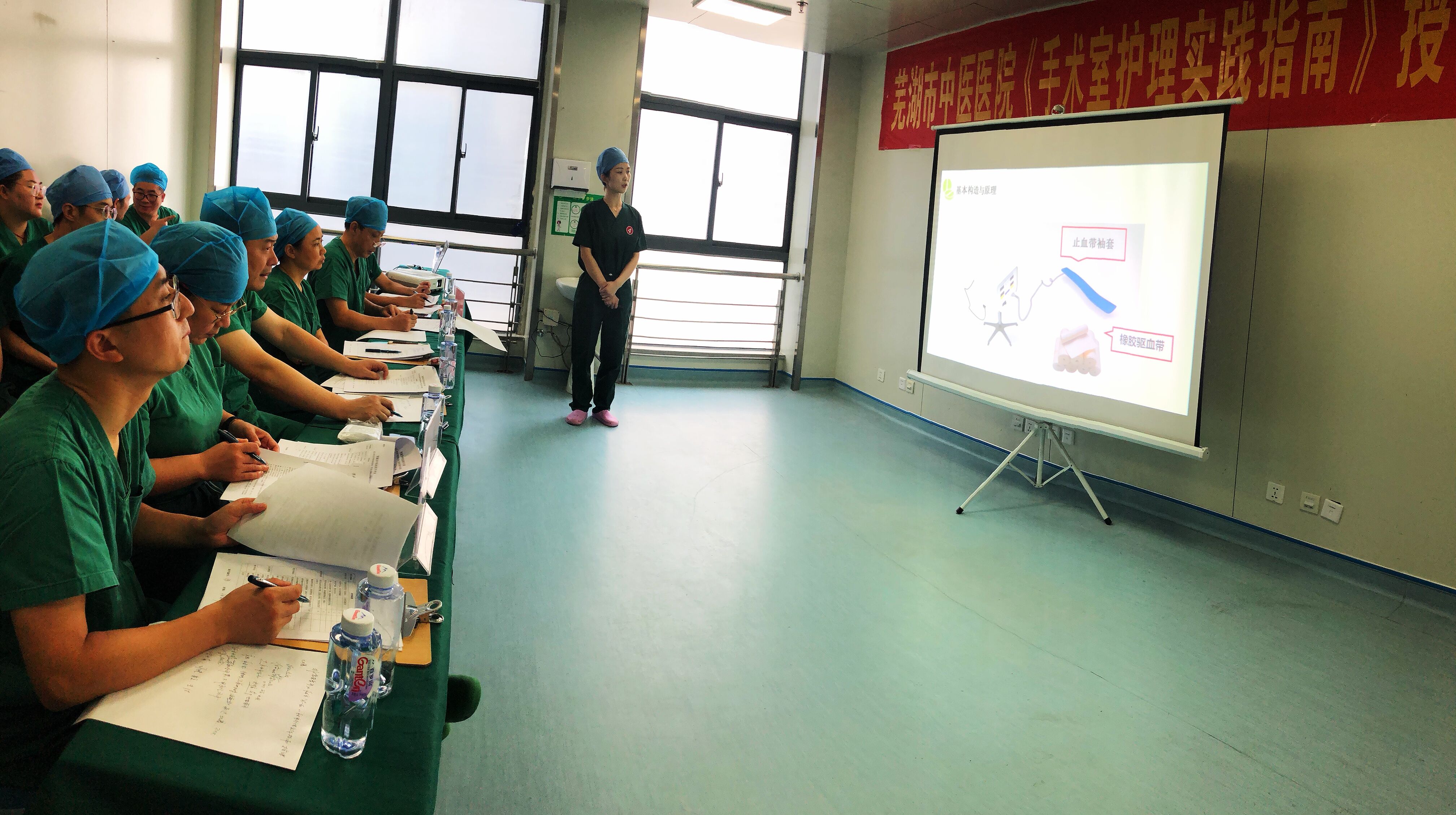 以賽促學(xué)，以學(xué)促用——蕪湖市中醫(yī)醫(yī)院手術(shù)室成功舉辦第一屆護(hù)理技能大賽(圖7)