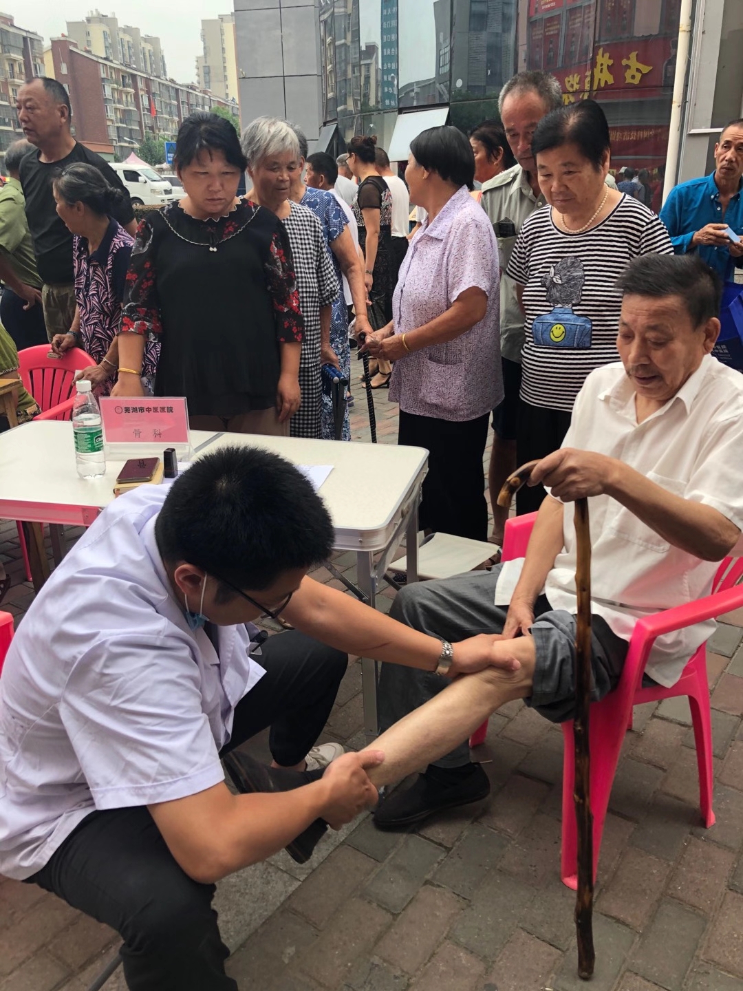 關(guān)注卒中患者----紅手環(huán)在行動(dòng)(圖2)