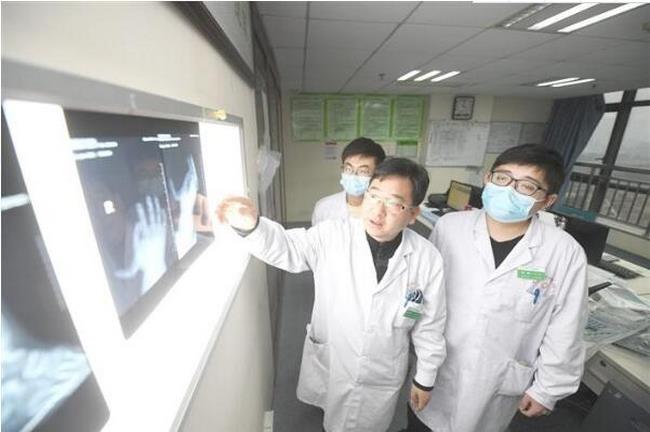 五大研究方向 九個亞?？啤徍兄嗅t(yī)醫(yī)院骨傷科揚帆再起航(圖1)