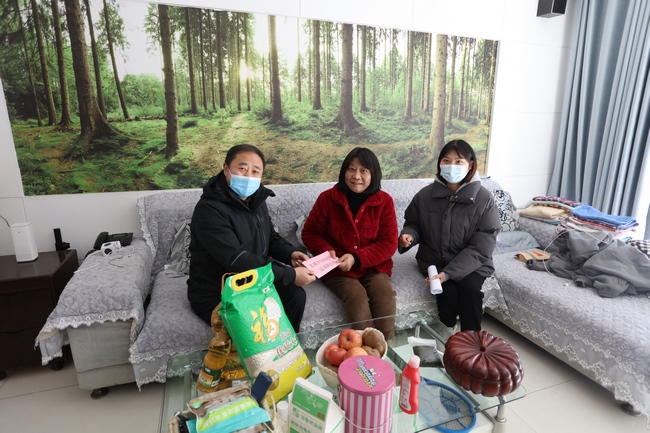 結對幫扶暖人心  走訪慰問送溫情(圖4)