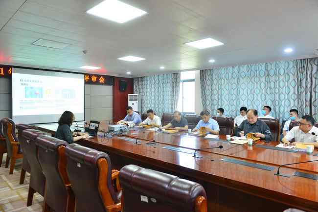 安徽中醫(yī)藥大學(xué)附屬蕪湖市中醫(yī)醫(yī)院2021屆碩士研究生論文答辯會(huì)順利完成(圖2)