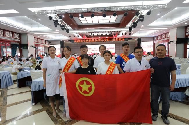 我院組織開展無償獻(xiàn)血公益活動(dòng)(圖5)
