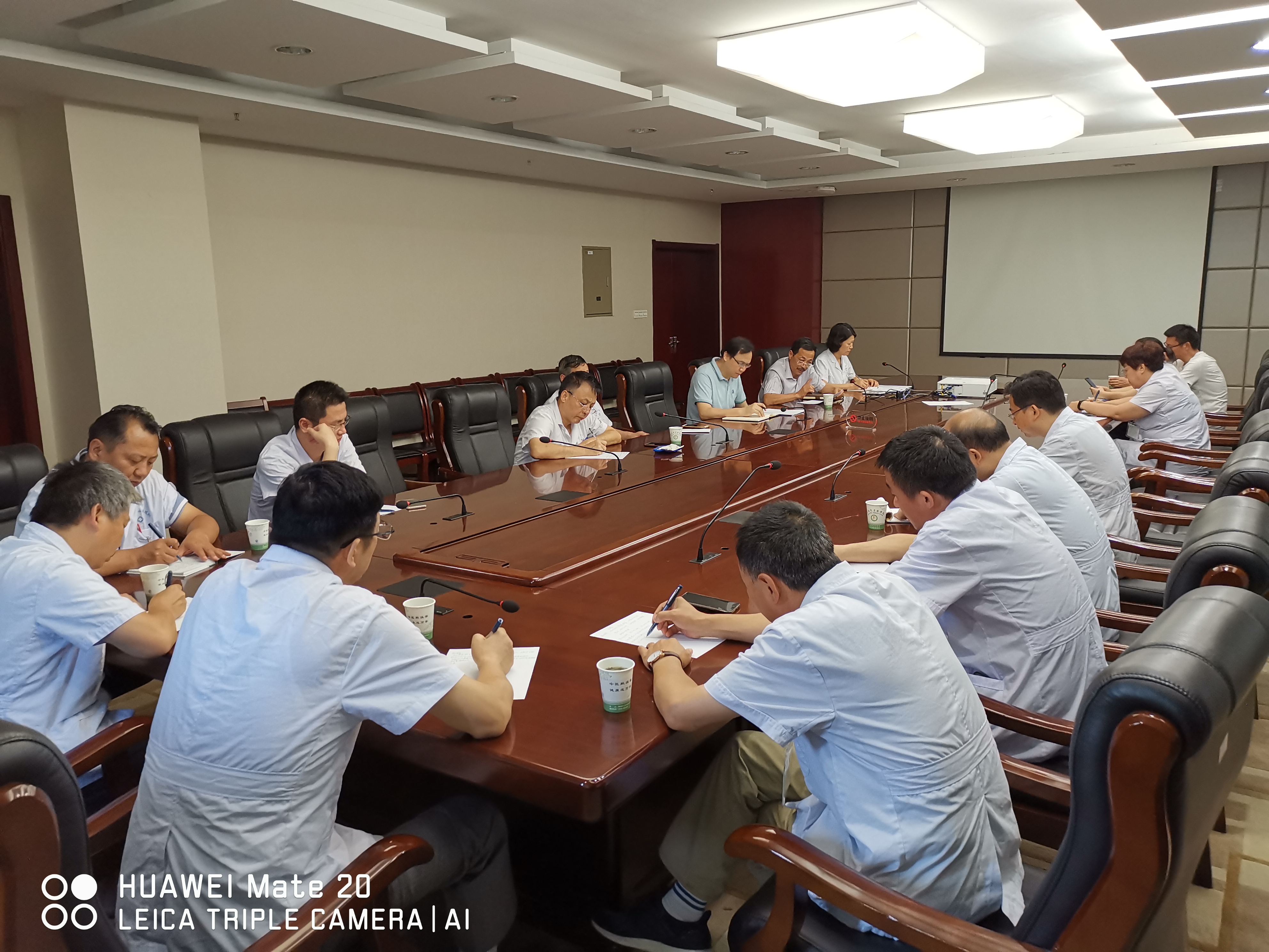 我院開展圍術(shù)期醫(yī)療安全與院感管理會(huì)議(圖2)
