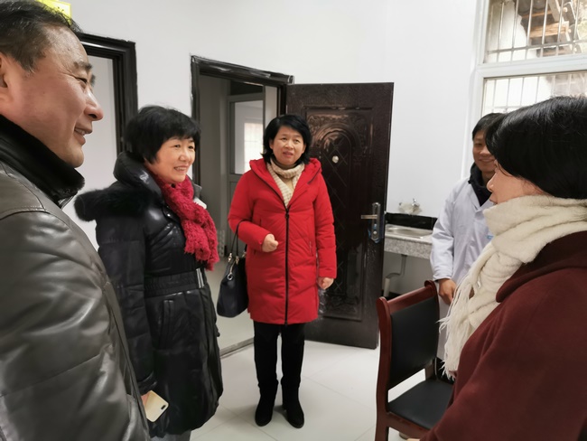 情系駐村醫(yī)生 助力脫貧攻堅——市衛(wèi)健委、市中醫(yī)院領導帶隊慰問我市“百醫(yī)駐村”醫(yī)生(圖4)