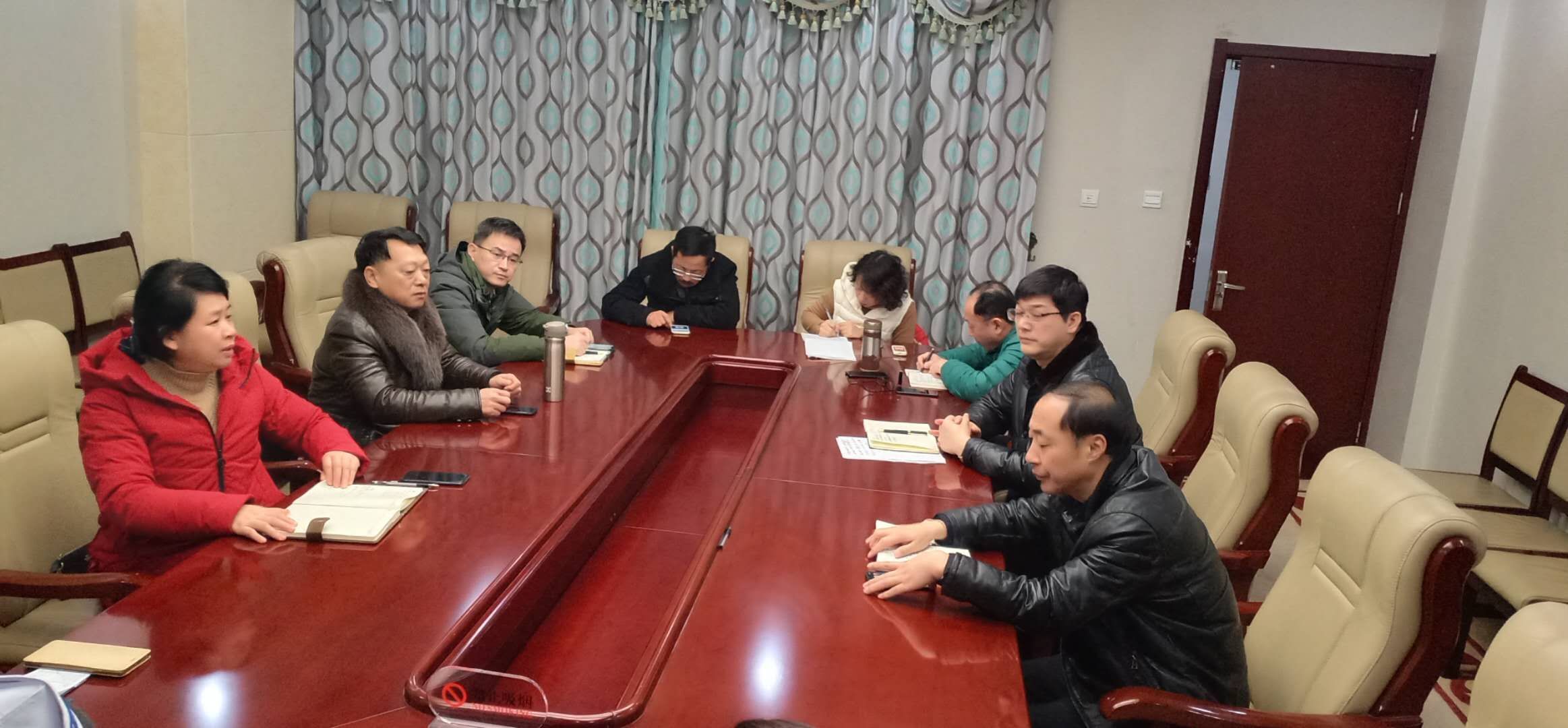 落實(shí)決策部署 堅(jiān)定信心決心——我院召開(kāi)新型冠狀病毒感染的肺炎防控工作第三次調(diào)度會(huì)(圖2)