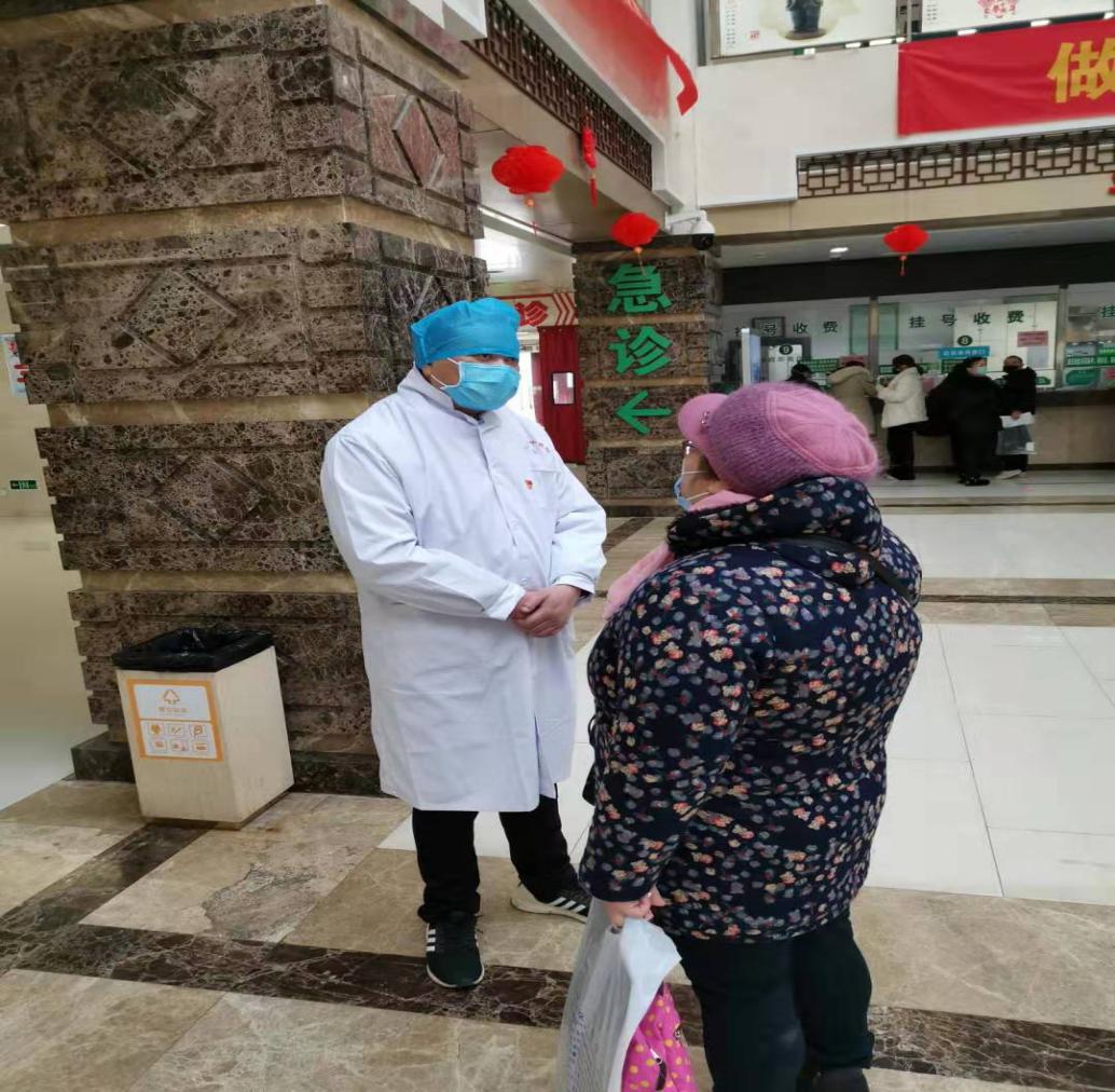 【讓黨旗在防控一線高高飄揚(yáng)】疫情防控，黨員志愿者在行動(dòng)！(圖2)