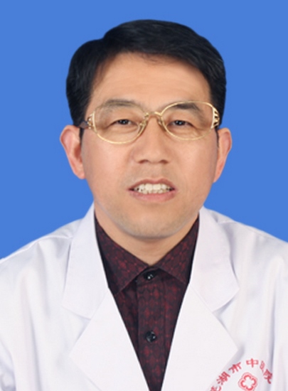 何鐵牛 (復制).jpg