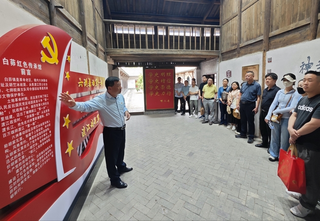 accc013f78c21d48bbc77cd7fb832f02_ (Copy).jpg